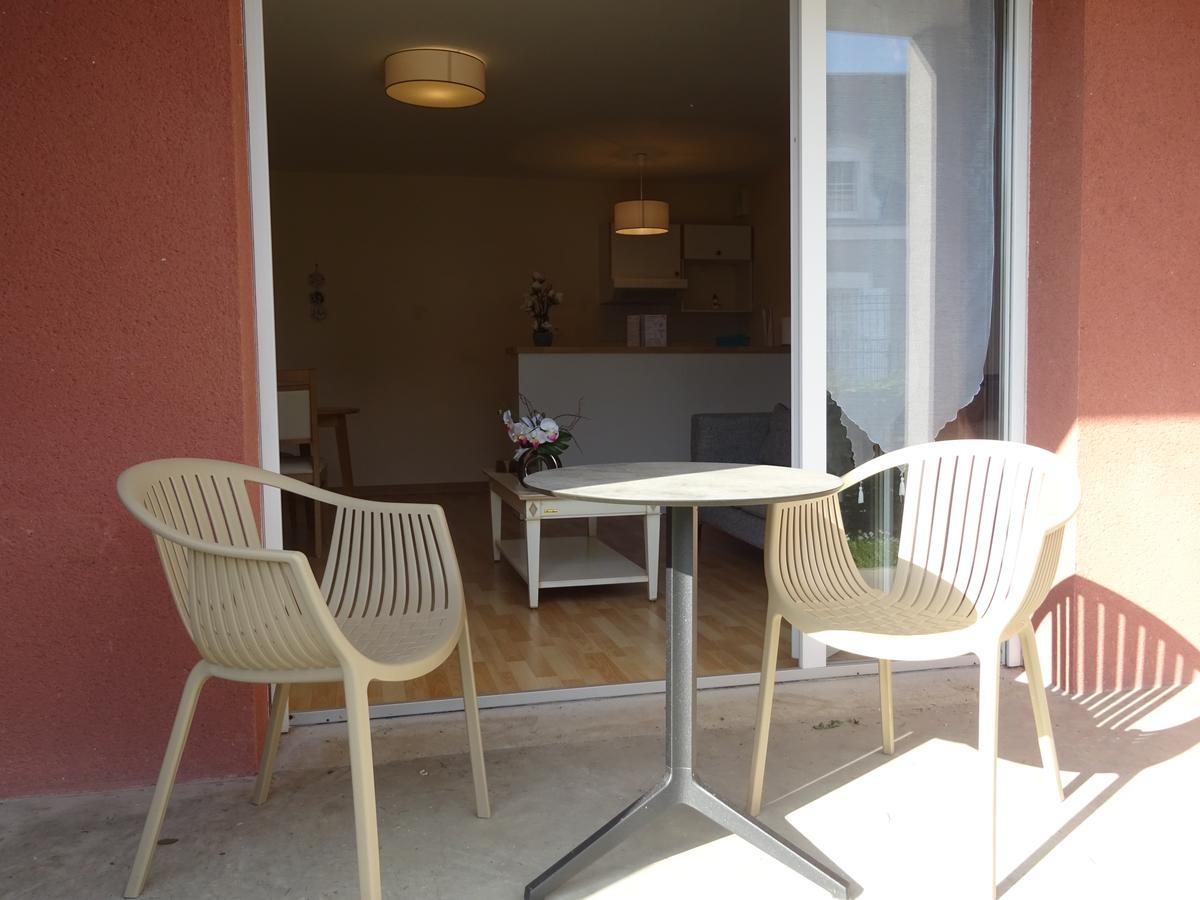 Domitys Le Village Vierzon Exteriör bild